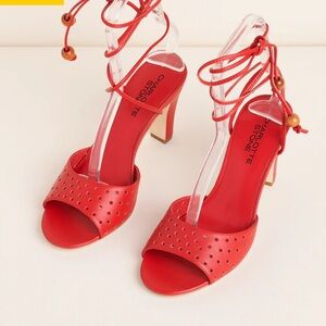 Charlotte Stone Lionel in Begonia